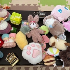 ぬいぐるみなど
