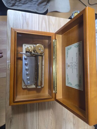 ORPHEUS製 オルゴール 星に願いを きれいな音色です。