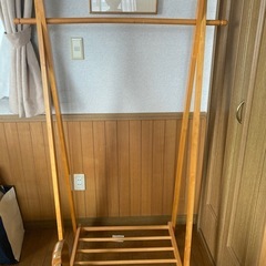 洋服かけ