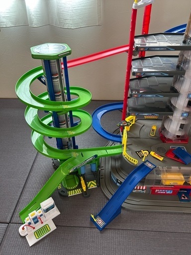 majorette マジョレット 7階建てのプレイセット おもちゃ タワー