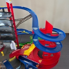 majorette マジョレット 7階建てのプレイセット おもちゃ タワー 電動の画像