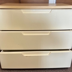プラスチック3段衣装ケースの画像