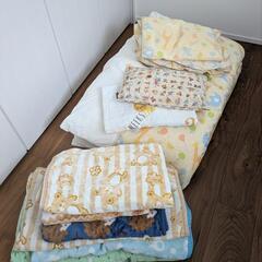 ベビー布団など