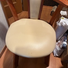 回転する椅子の画像