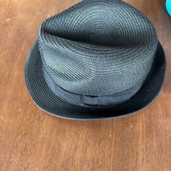アーバンリサーチ　黒　帽子の画像