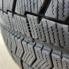 スタッドレスタイヤの画像