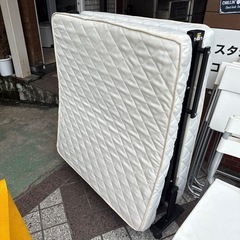 折り畳みベッド