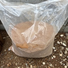 カブトムシ幼虫用床材？