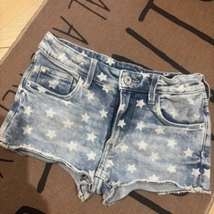 ★H&M 星柄 ショートパンツ 140★ 