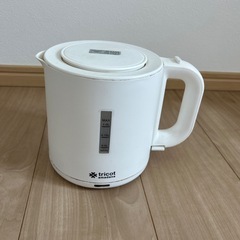 電気ポットの画像