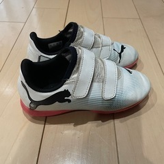 Puma サッカーシューズ ホワイト ピンク