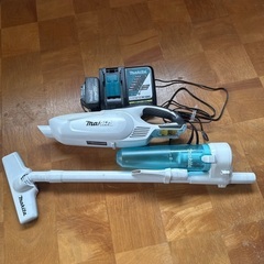 マキタ 充電式クリーナー 18V 多少のお値下げ可能。本日のみの...