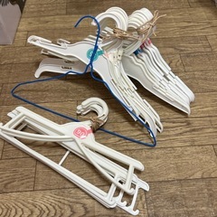 無料　子供用ハンガー 