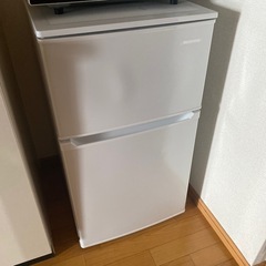 アイリスオーヤマ 冷蔵庫90L 型番:IRSD-9B-W