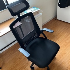 オフィスチェアの画像