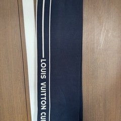 LOUIS VUITTON マフラー