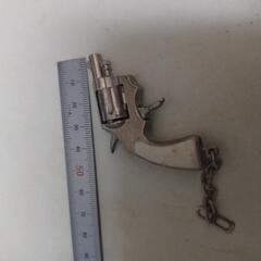 銃キーホルダー