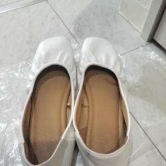 ホワイト パンプス Lの画像