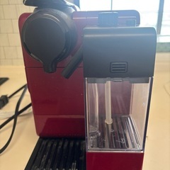 Nespresso コーヒーメーカー