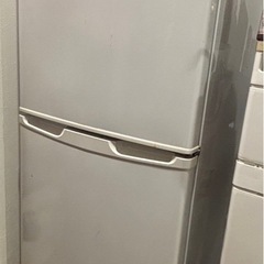 冷蔵庫　Hisense 106L