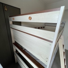 2段ベッドの画像