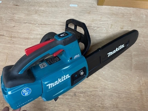 マキタ 18V チェンソー　MUC254D