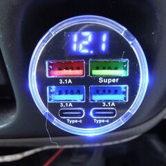 シガレットソケットからUSBポート5Vに変換　スマホ急速充電可能...