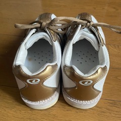 ボーリングシューズの画像