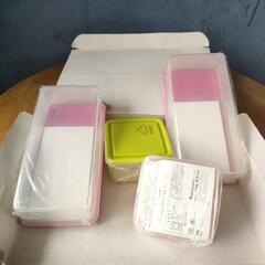 未使用タッパーセットの画像
