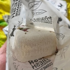 LUSH バスボム３個セットの画像