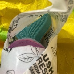 LUSH バスボム３個セットの画像