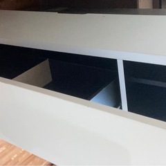 テレビボードの画像