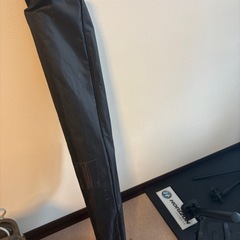 無料　美品⭐︎プロジェクター用のスクリーンの画像