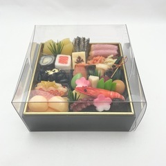 食品サンプルのおせち 実物大で超リアル！