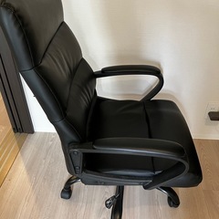 椅子(ハイバックチェア) 黒　ニトリの画像
