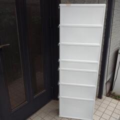 隙間収納棚の画像