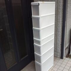 隙間収納棚
