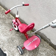 Radio Flyer ラジオフライヤー 三輪車　かじとり付きの画像