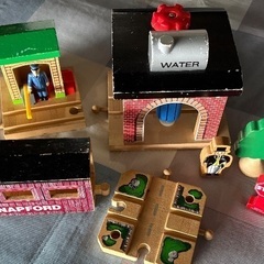 木製レール(BRIO等)トーマス列車セットの画像