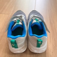 NIKE スニーカー　19センチの画像