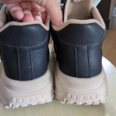 厚底ハイカットスニーカー24.0の画像