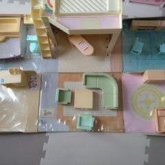 ゆったりさん2階建て　家具付き　1986年　お人形遊び　ごっこ遊び