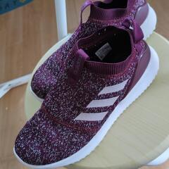 adidasニット素材スニーカー24.0