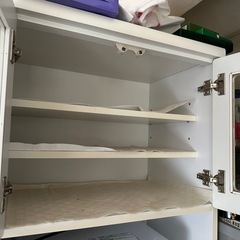 食器棚の画像