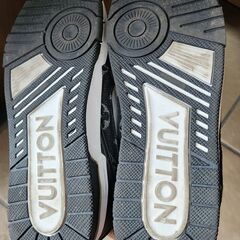 ルイヴィトンスニーカーの画像