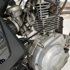 YAMAHA YB125SPの画像
