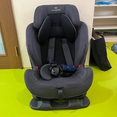 エールべべ　チャイルドシート