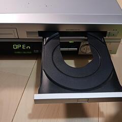 ■通電確認済み■Victor ビクター■DVDプレーヤー 一体型S-VHSビデオ HR-DS55■2211C■ジャンク品■