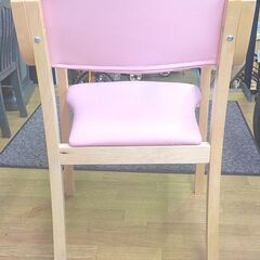 ダイニングチェア 曲木 肘付き 幅53㎝ スタッキングチェア 介護 椅子 ピンク いす イス 西岡店の画像