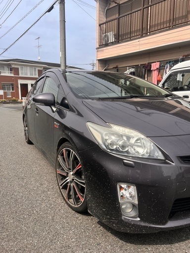 トヨタ プリウス